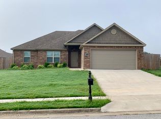 991 Buck Dr, Pea Ridge, AR 72751