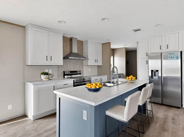 102 14th Ave NW, Rio Rancho, NM 87144