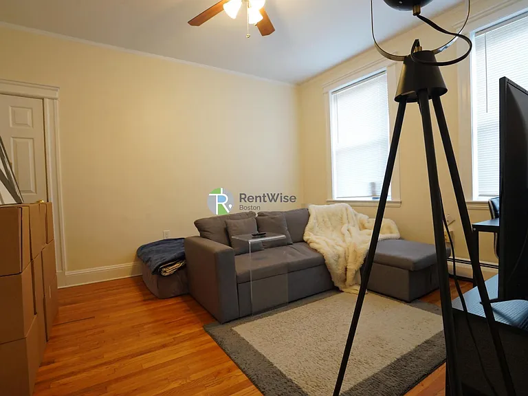 1842 Commonwealth Ave #11 — Photo 2