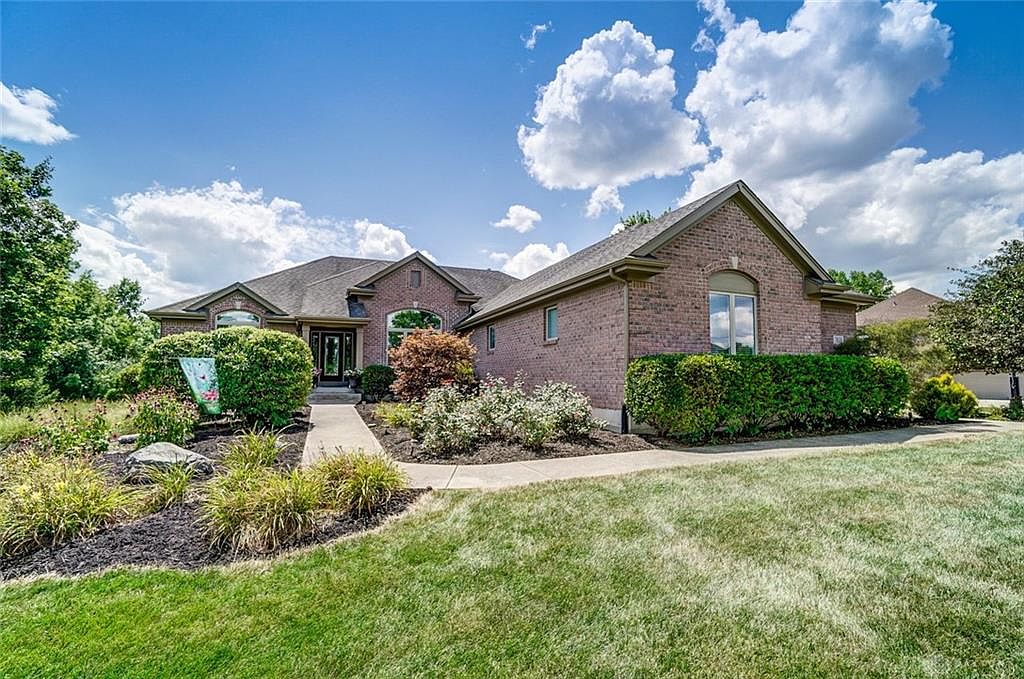 7039 Ashwood Ct, Springboro, OH 45066 Zillow
