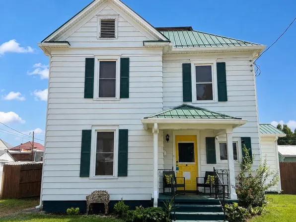 125 S Marion Ave, Covington, VA 24426