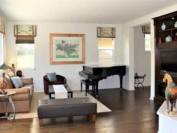 2nd image of 583 Clearwater Creek Dr