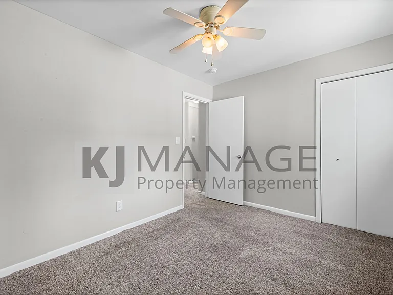 20436 Inkster Rd — Photo 11