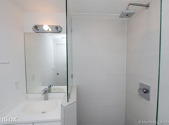 4th image of 1601 Meridian Ave APT 109