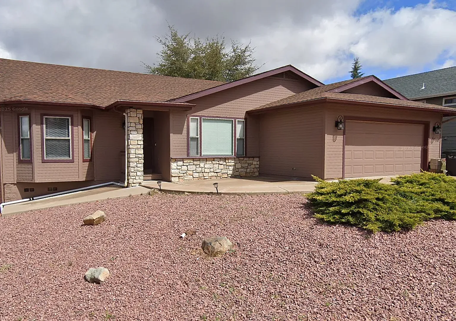 Furnished - Executive 3 bed / 3 bath Home with Huge Bonus/Game Room — Photo 1