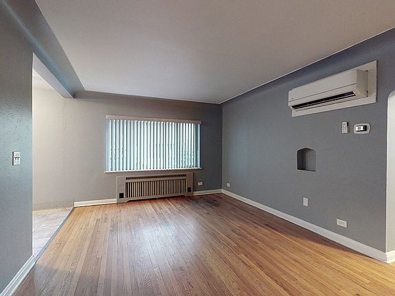 5th image of 1422 N Leyden St Unit 2