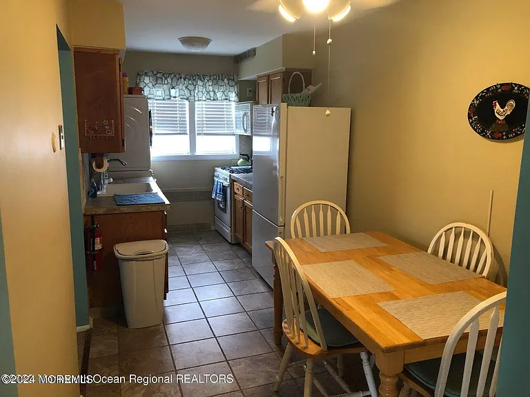 310 Maryland Ave #11A — Photo 7