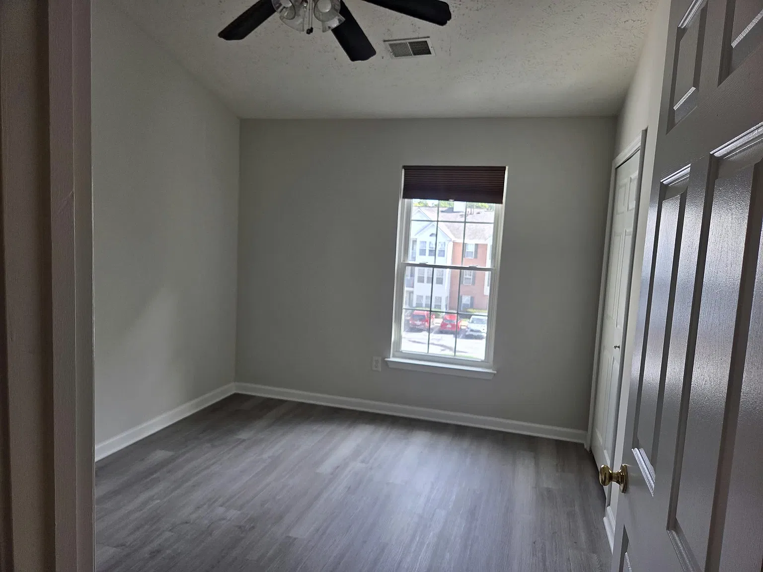 2 bed, 1123 sqft, $2,100 — Photo 3