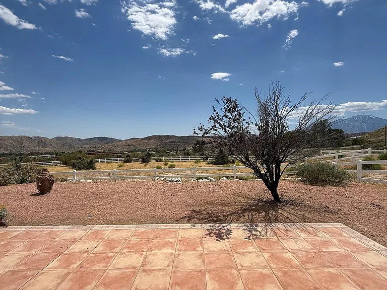10745 Pinon Ave — Photo 35