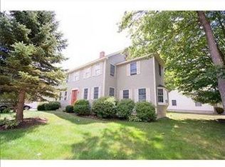 127 Pineloch Dr, Portland, ME 04103