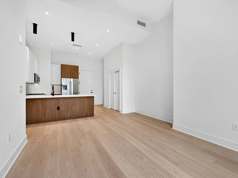 38 Jackson St #315 — Photo 10