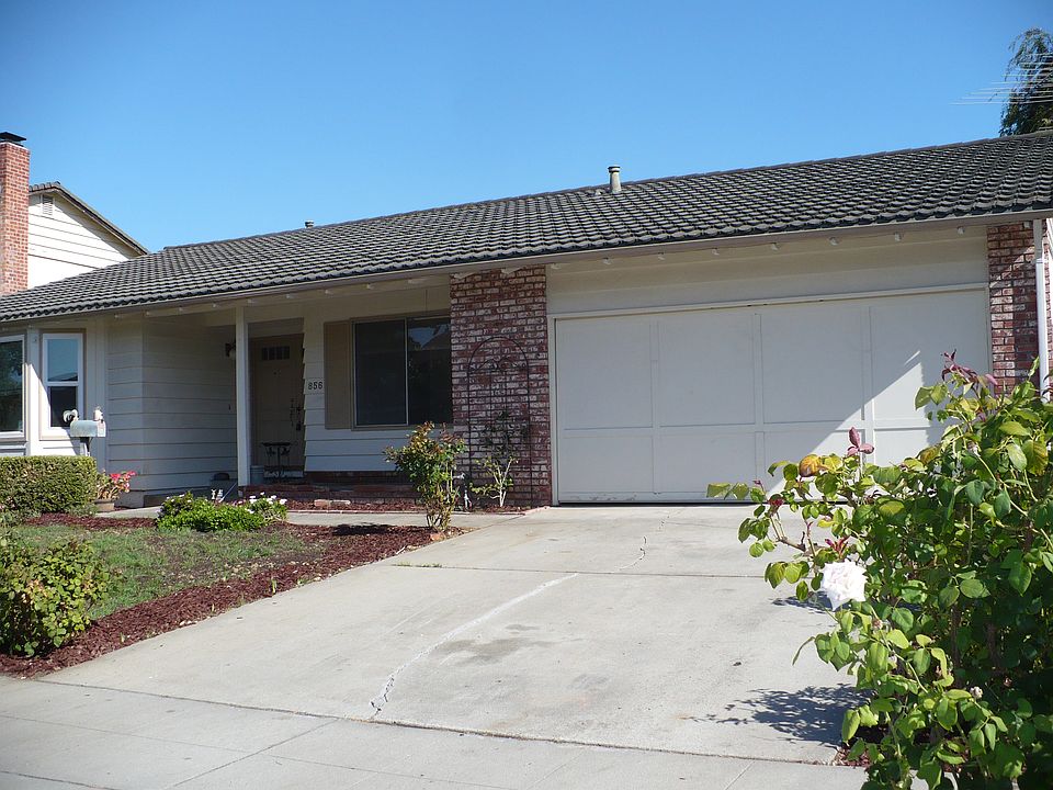1st image of 856 Hermiston Dr