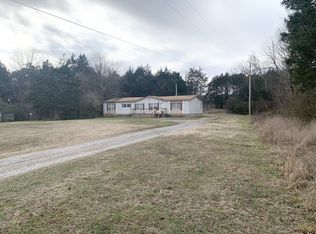 1146 NE Young Rd, Lebanon, TN 37087