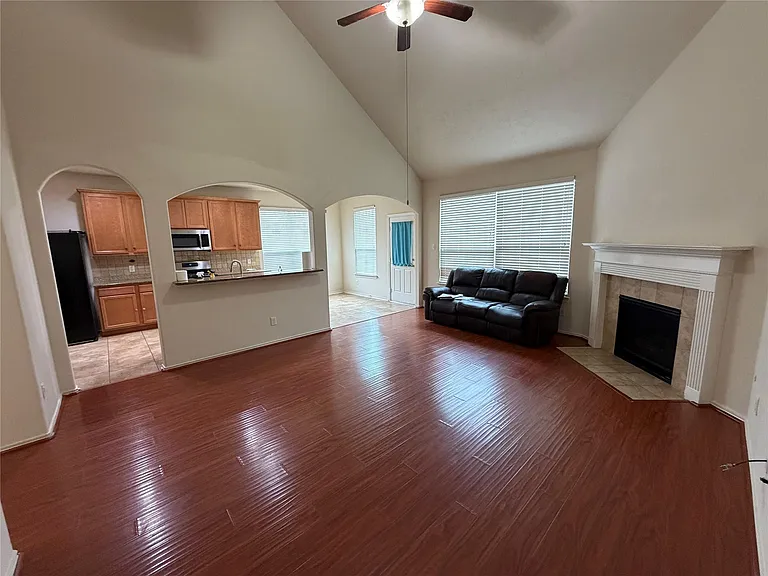 6826 Pheasant Oak Dr — Photo 6