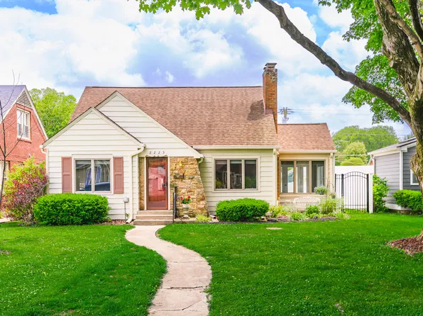 2225 Franklin St, Columbus, IN 47201