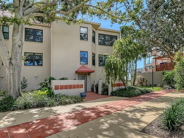 (undisclosed Address), BRADENTON, FL 34210