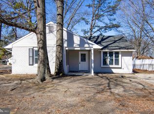 1217 S Beecham Rd, Williamstown, NJ 08094