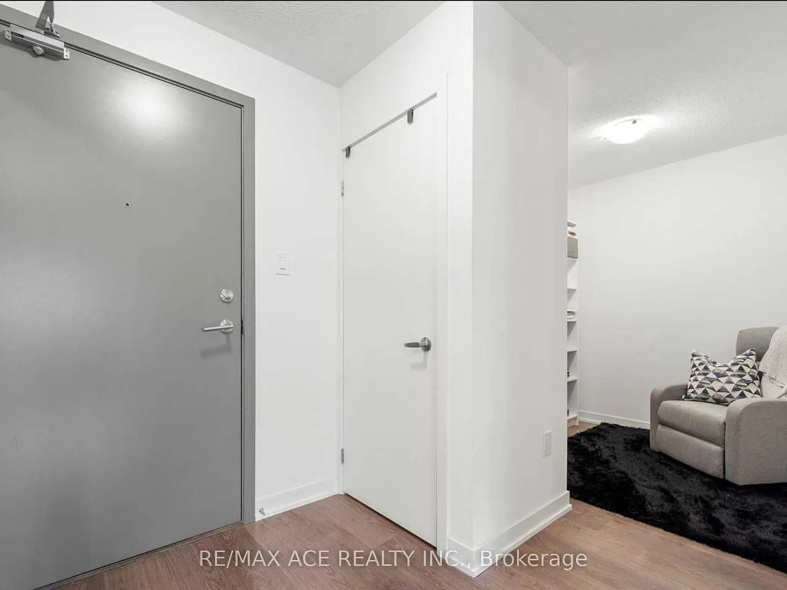 2 bed, $2,125 — Photo 4