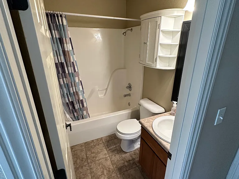3449 W Chevaux Dr — Photo 6