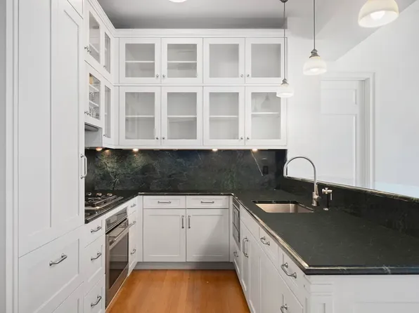15 Central Park West 24F image 2 of 14