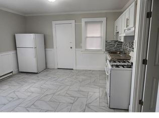 1516 Pembroke St #2R, Bridgeport, CT 06608
