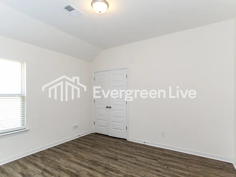 4834 Cove Ln — Photo 11