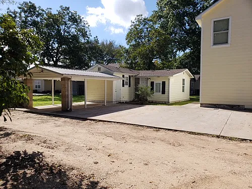 916 Wood Ave #A Photo 1