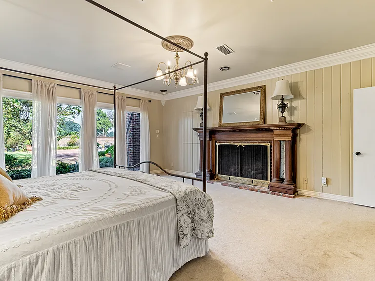 3400 Deborah Dr — Photo 26