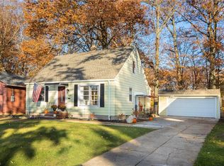 4291 Metropolitan Dr, Cleveland, OH 44135