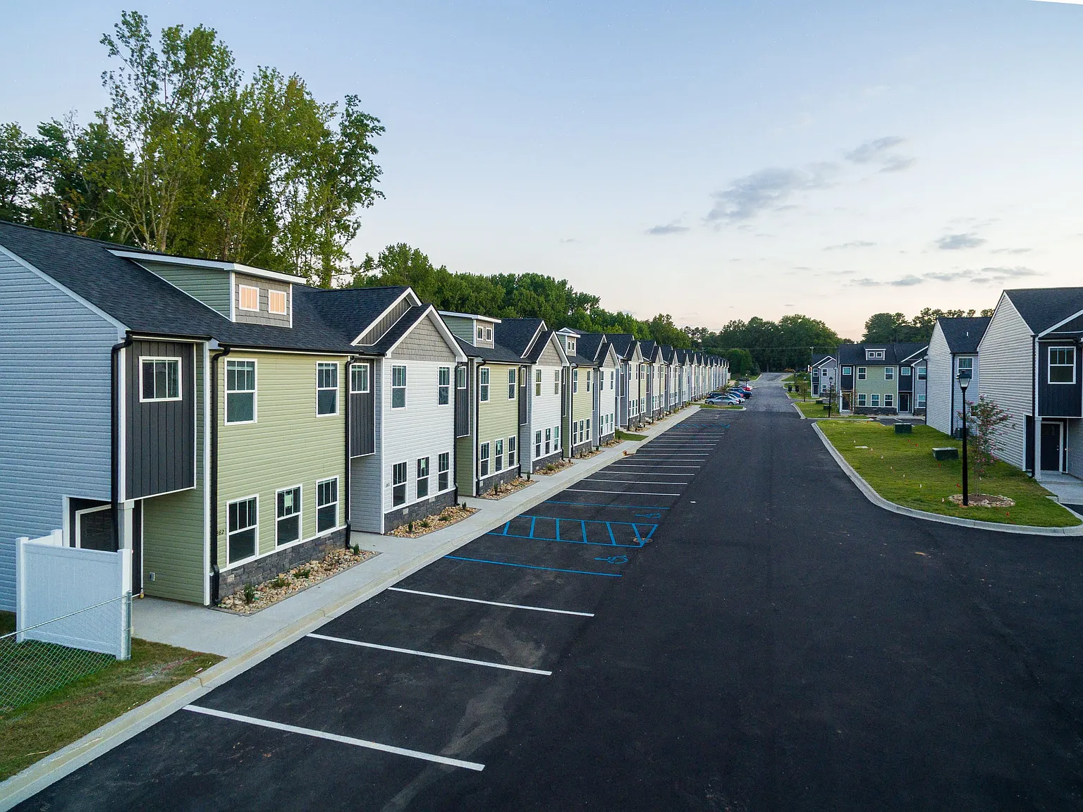 Magnolia Heights — Photo 1