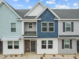 604 Windsurfing Ln, Sneads Ferry, NC 28460