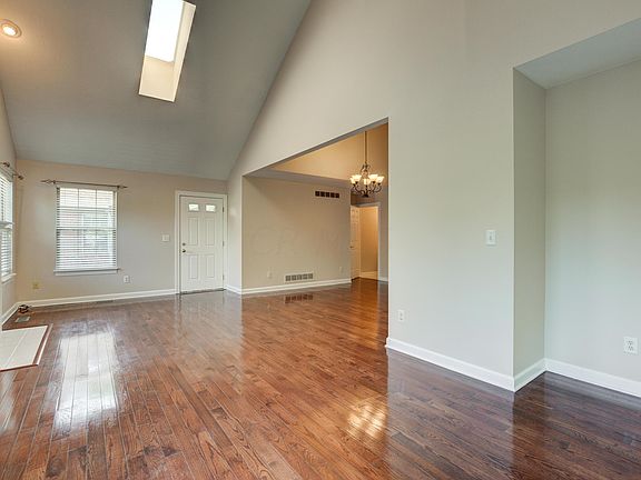 5th image of 7614 Caspersan Ct #11-D