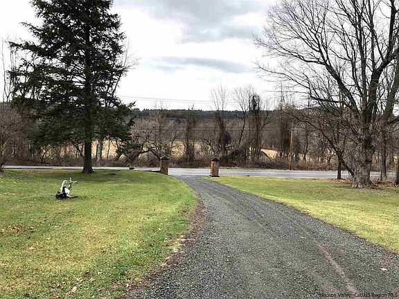 2nd image of 2455 Route 209