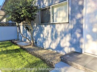 9802 NE 188th St APT 1, Bothell, WA 98011