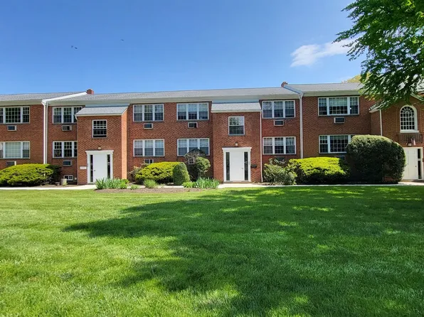 Bradford Hall Apartments, 201 N Bradford Ave #-b-12, West Chester, PA 19382