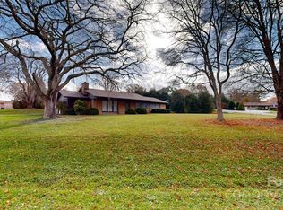 12 Moland Dr, Etowah, NC 28729