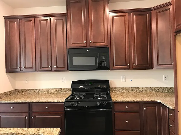 3234 Krista Ln — Photo 13