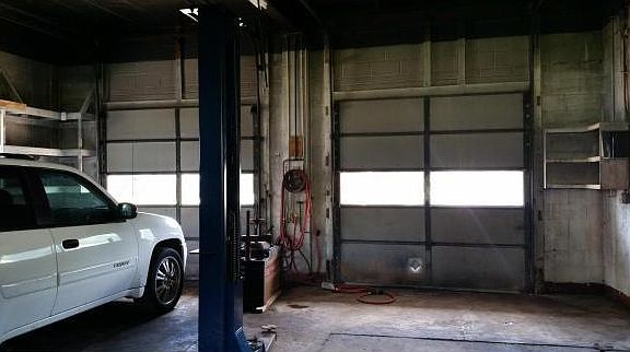 5th image of 225 Corliss Ave