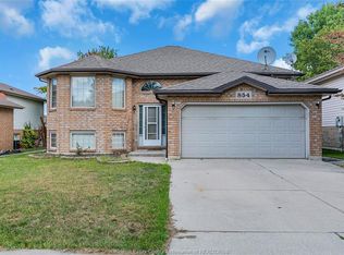 854 Silverdale Dr, Windsor, ON N9G 2Z3