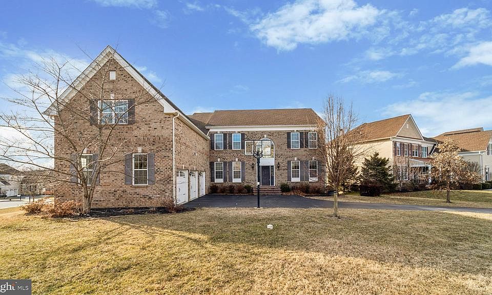 1st image of 178 Pratt Ln