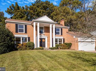 11037 Powder Horn Dr, Rockville, MD 20854