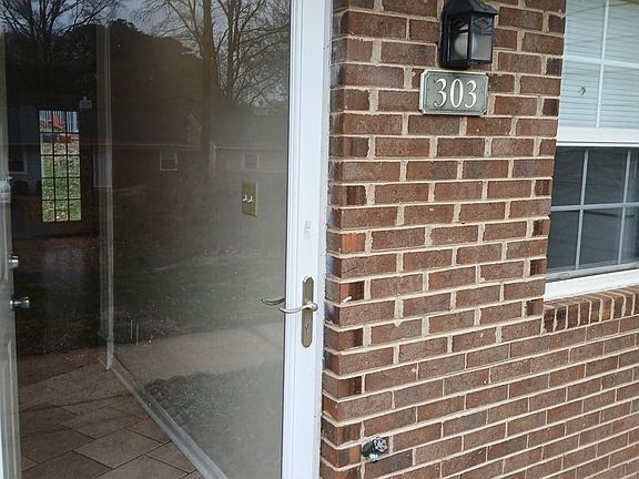 3rd image of 303 Kentucky Dr