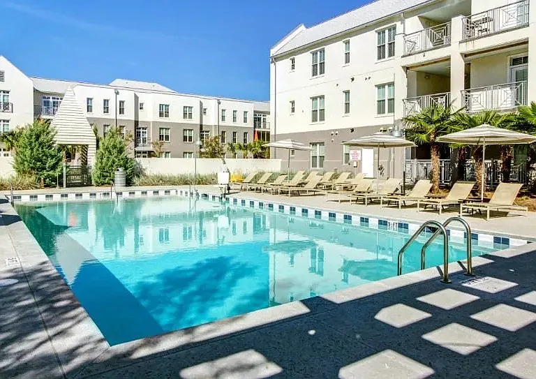 Montague at Park Circle — Photo 1