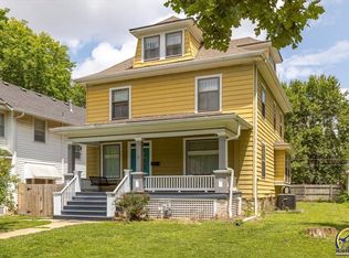 1304 SW College Ave, Topeka, KS 66604
