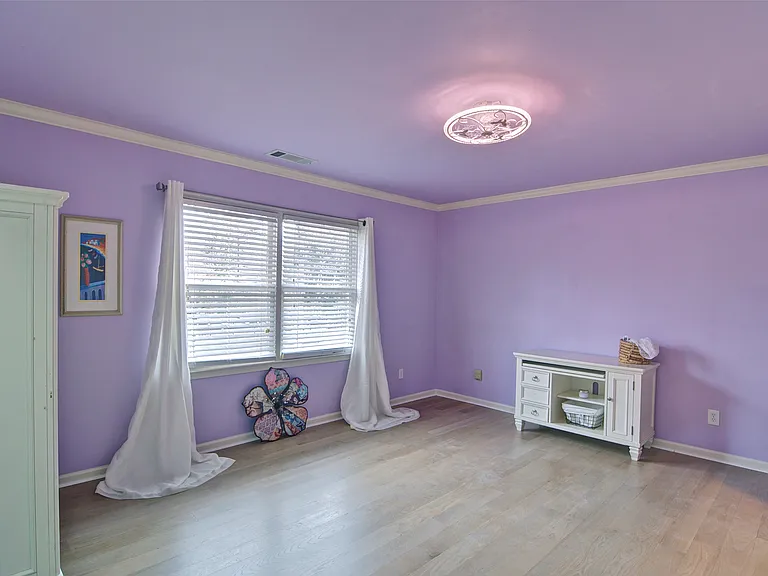 4060 Merritt Dr — Photo 40
