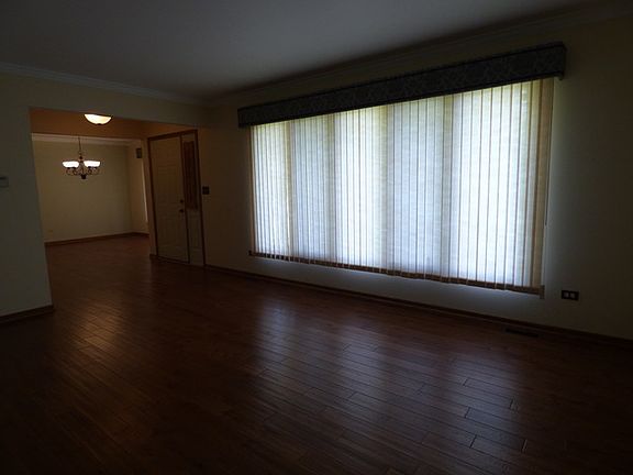 3rd image of 13421 Farm View St