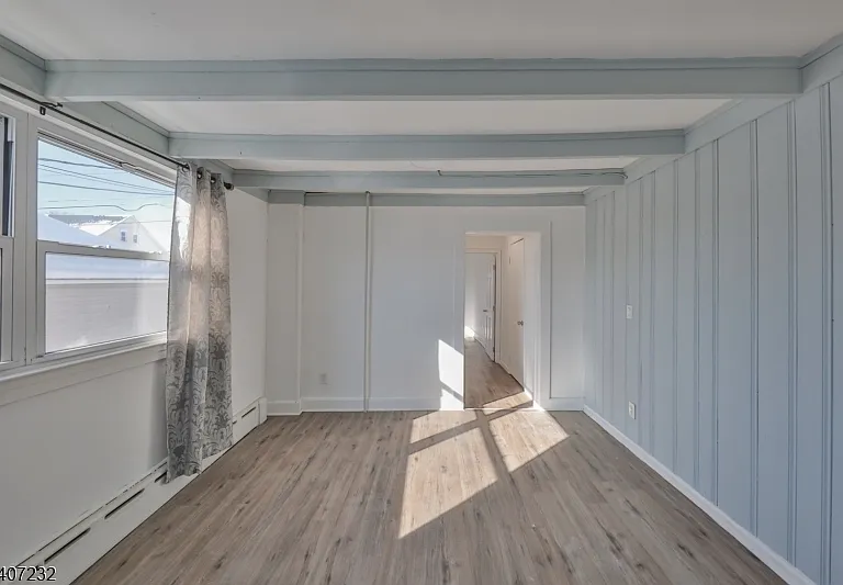444 James St #B — Photo 8