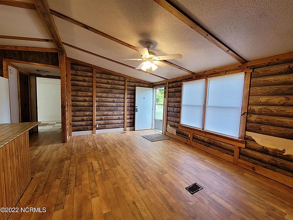 5th image of 599 Trellis Ct SE