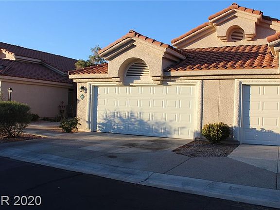 3rd image of 509 Yacht Harbor Dr Unit 111