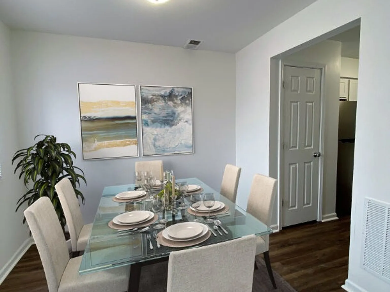 Villages on Madison Apartments — Photo 3